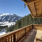Dağ evi With Access, Neukirchen *